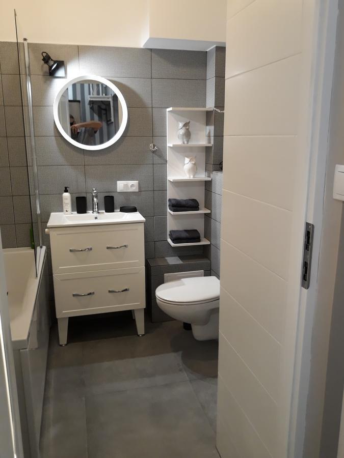 2 Bedroom City Center Apartment Κατοβίτσε Εξωτερικό φωτογραφία